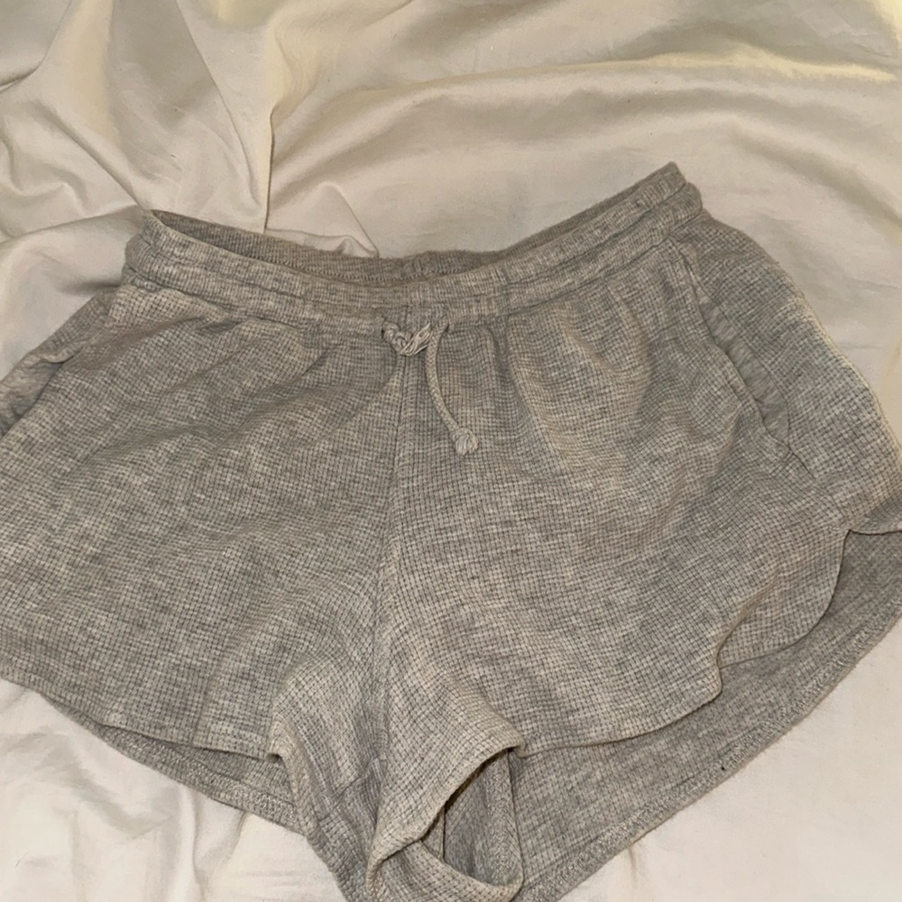 Brandy Melville John Gault light grey shorts